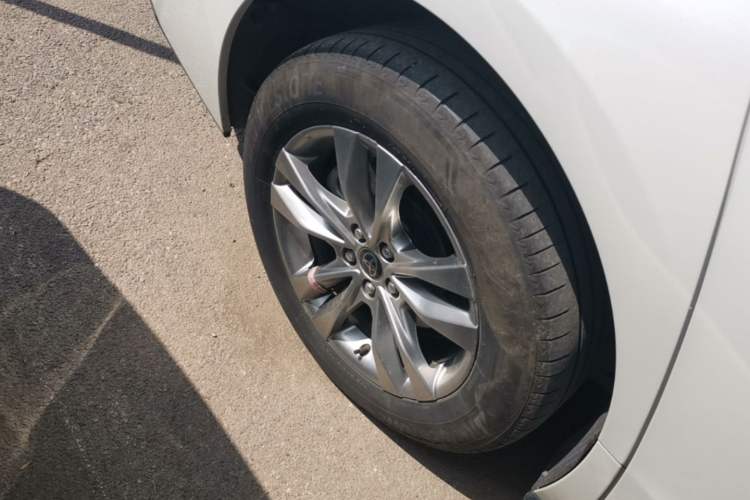 Used Toyota SIENNA 2024 2.5L Hybrid Four-Wheel Drive Prestige Edition Right Rear Wheel Hub
