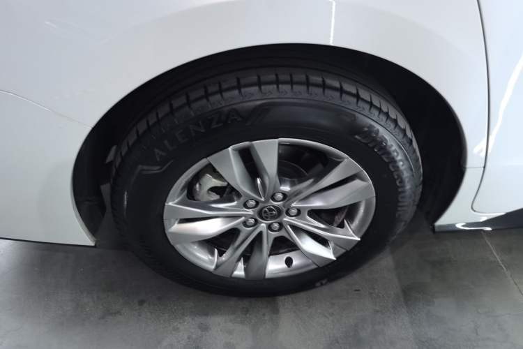 Used Toyota SIENNA 2024 2.5L Hybrid Four-Wheel Drive Prestige Edition Right Rear Wheel Hub
