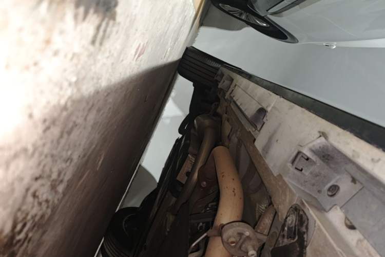 Used Toyota SIENNA 2024 2.5L Hybrid Luxury Edition Right Side Sill