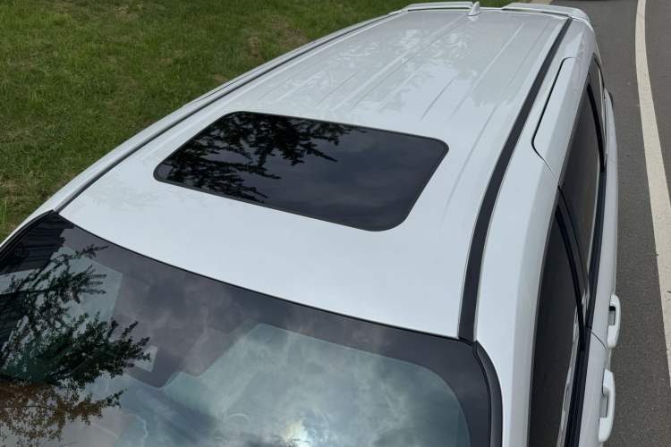 Used Toyota SIENNA 2024 2.5L Hybrid Comfort Edition Roof