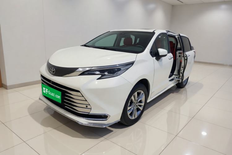 Toyota SIENNA 2024 2.5L Hybrid Comfort Edition