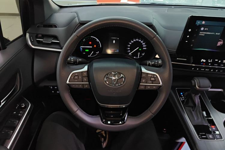 Used Toyota SIENNA 2024 2.5L Hybrid Prestige Deluxe Edition Steering Wheel
