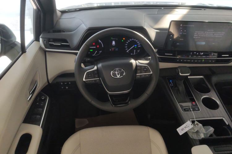 Used Toyota SIENNA 2024 2.5L Hybrid Prestige Deluxe Edition Steering Wheel