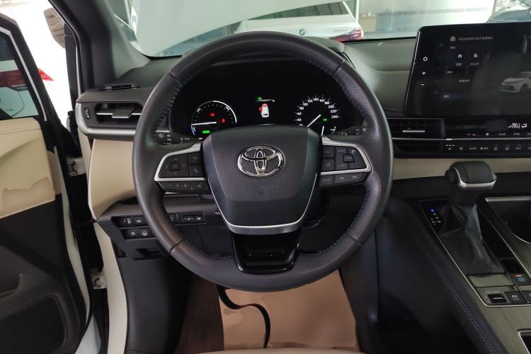 Used Toyota SIENNA 2024 2.5L Hybrid Prestige Deluxe Edition Steering Wheel