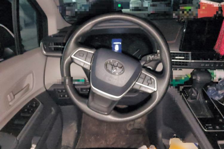 Used Toyota SIENNA 2024 2.5L Hybrid Comfort Edition Steering Wheel