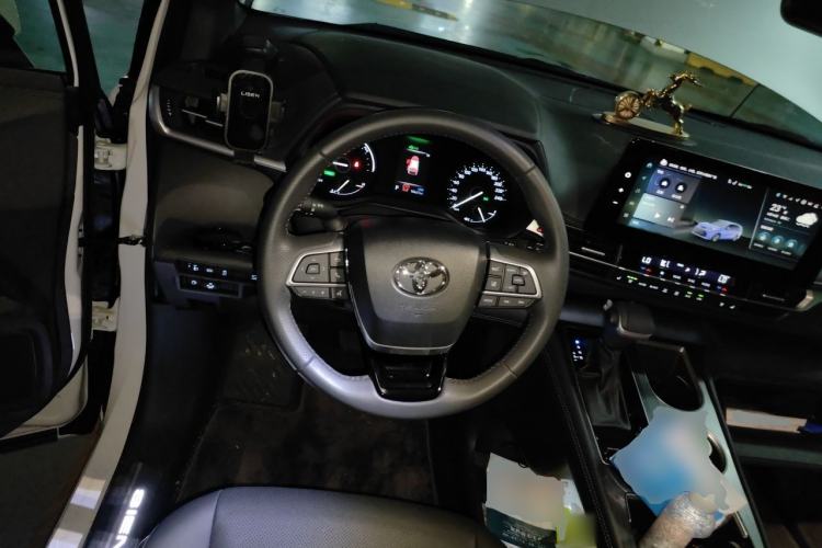 Used Toyota SIENNA 2024 2.5L Hybrid Prestige Deluxe Edition Steering Wheel