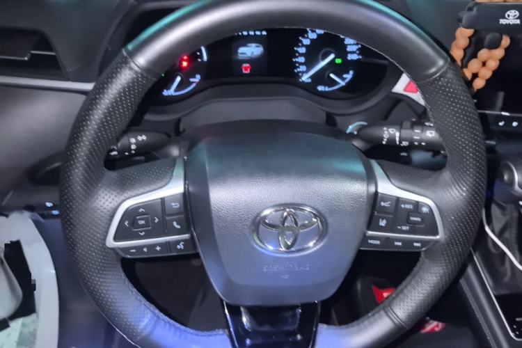 Used Toyota SIENNA 2024 2.5L Hybrid Luxury Edition Steering Wheel