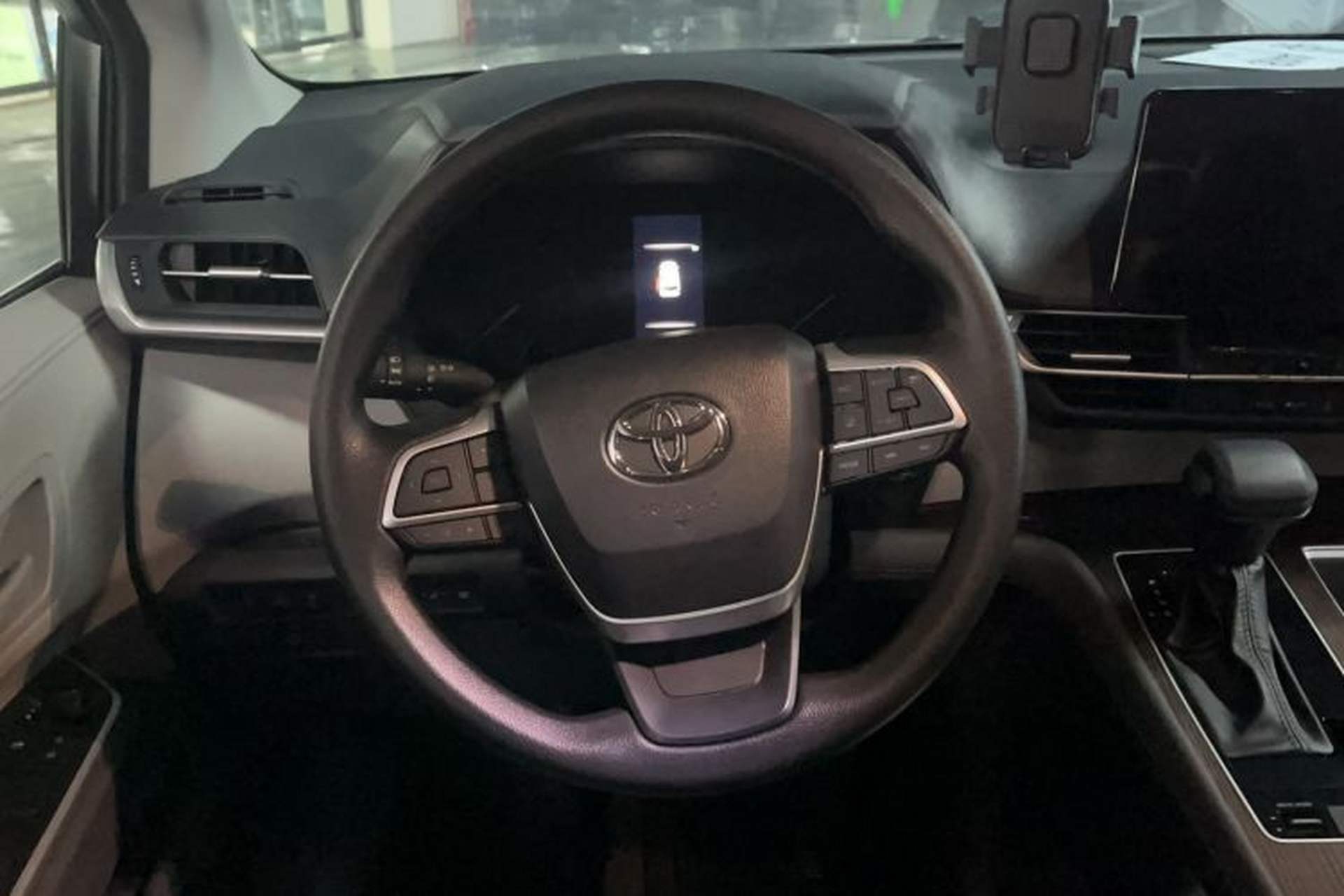 Used Toyota SIENNA 2024 2.5L Hybrid Comfort Edition Steering Wheel