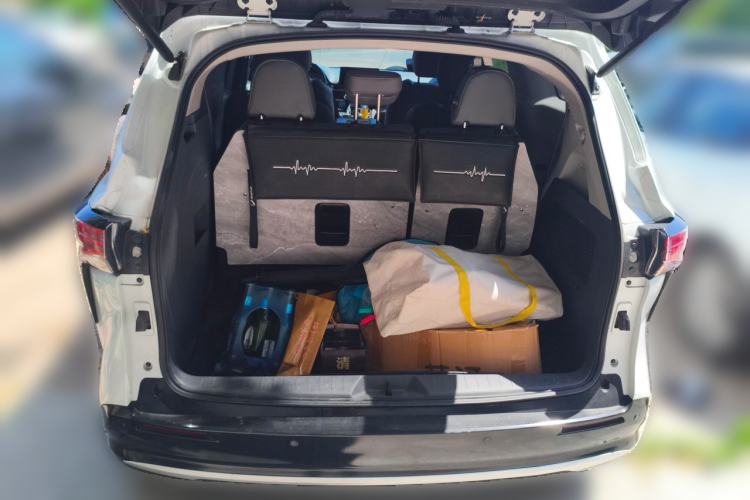 Used Toyota SIENNA 2024 2.5L Hybrid Comfort Edition Trunk