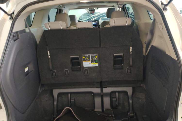 Used Toyota SIENNA 2024 2.5L Hybrid Comfort Edition Trunk