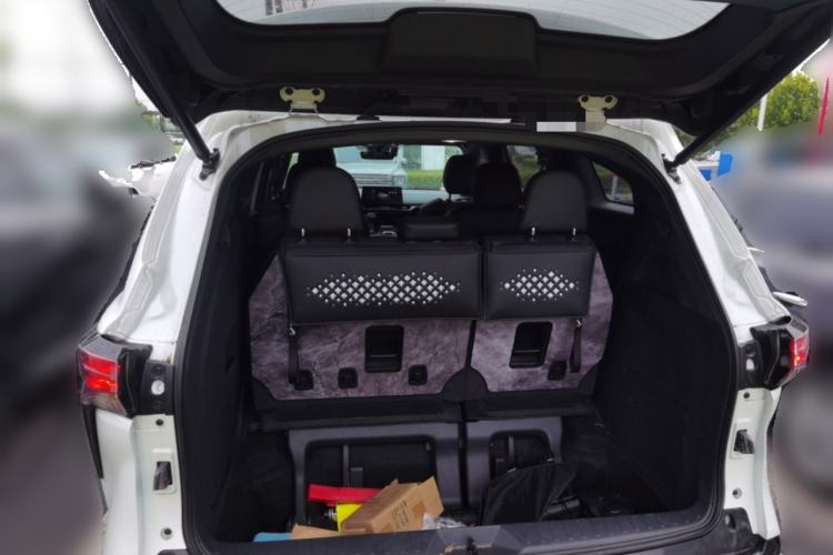 Used Toyota SIENNA 2024 2.5L Hybrid Four-Wheel Drive Luxury Edition Trunk