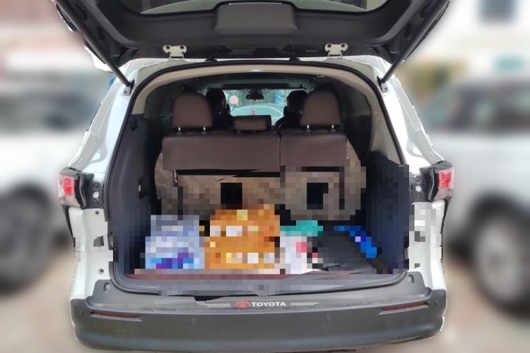 Used Toyota SIENNA 2024 2.5L Hybrid Comfort Edition Trunk