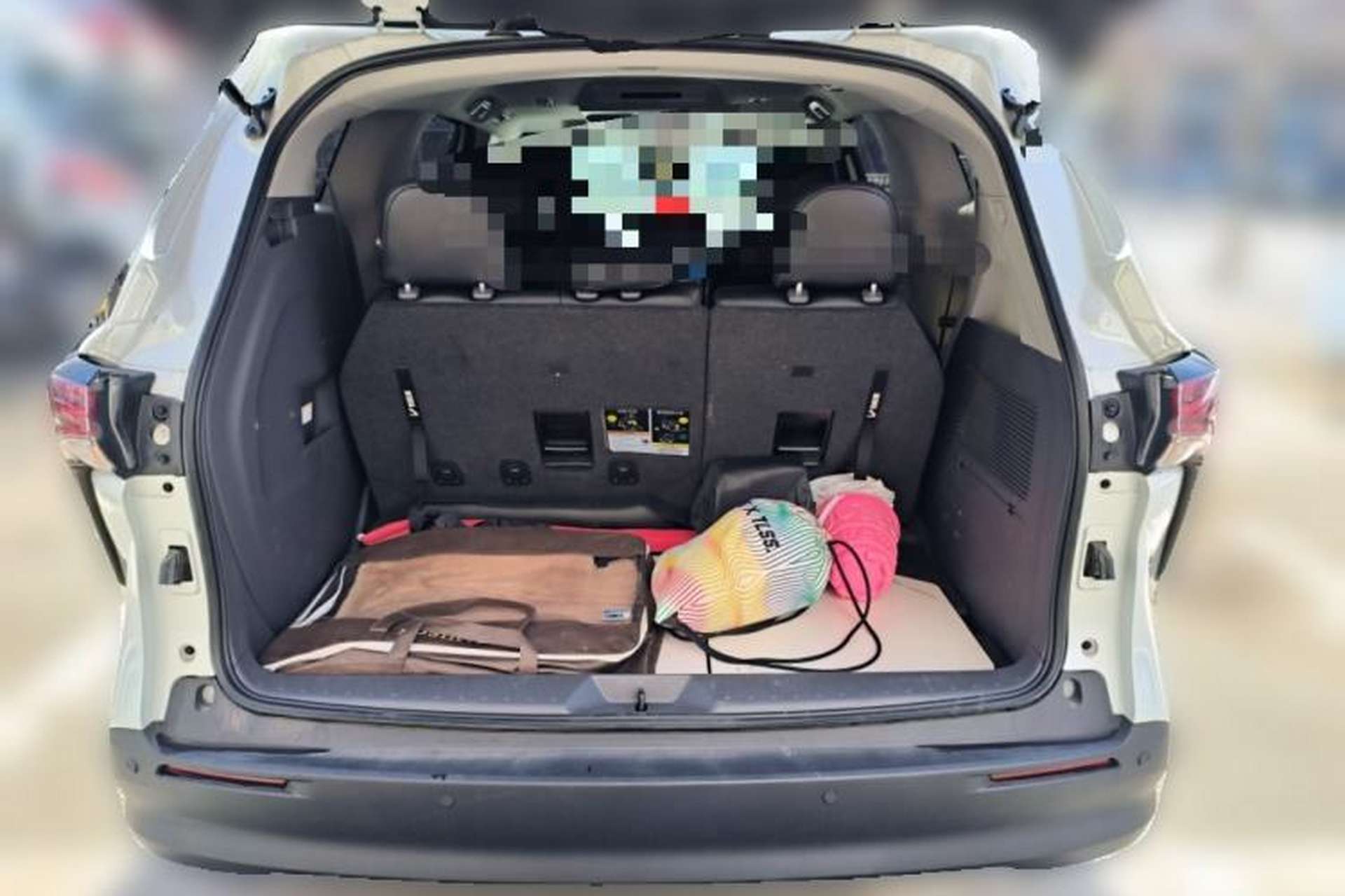 Used Toyota SIENNA 2024 2.5L Hybrid Comfort Edition Trunk