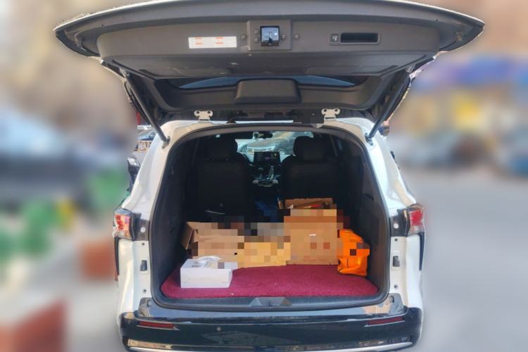 Used Toyota SIENNA 2024 2.5L Hybrid Four-Wheel Drive Prestige Edition Trunk