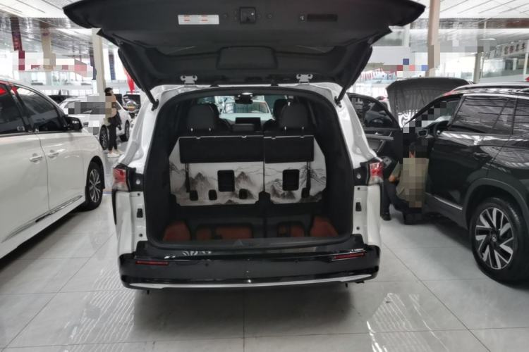 Used Toyota SIENNA 2024 2.5L Hybrid Prestige Deluxe Edition Trunk