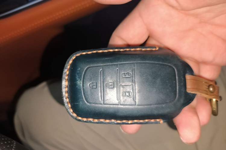 Used Toyota SIENNA 2024 2.5L Hybrid Comfort Edition Vehicle Key