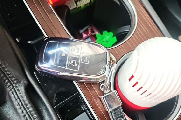 Used Toyota SIENNA 2024 2.5L Hybrid Comfort Edition Vehicle Key