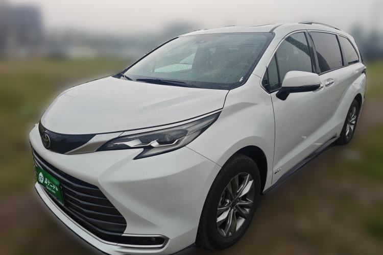 Used Toyota SIENNA 2024 2.5L Hybrid Four-Wheel Drive Luxury Edition Guazi used car, China used car export, Used car for sale, Used  cars, Cheapest cars for sale