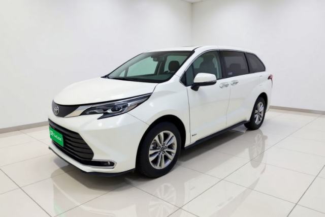 Ojetý Toyota SIENNA 2024 2.5L Hybrid Four-Wheel Drive Prestige Edition
