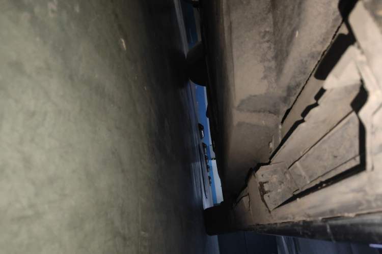 Used Toyota SIENNA 2024 2.5L Hybrid Platinum Edition Chassis Front Left