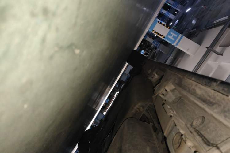 Used Toyota SIENNA 2024 2.5L Hybrid Platinum Edition Chassis Rear Left