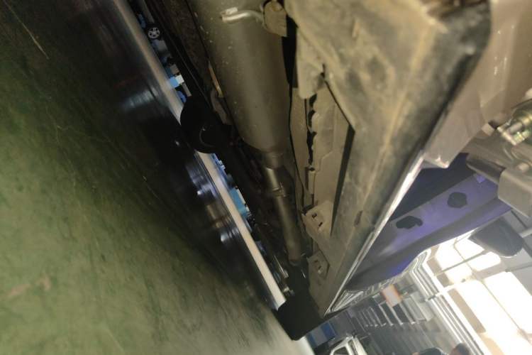 Used Toyota SIENNA 2024 2.5L Hybrid Platinum Edition Chassis Rear Right