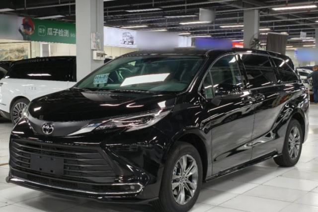Used Toyota SIENNA 2026 Model 2.5L Dual-Engine Two-Wheel-Drive Comfort Edition