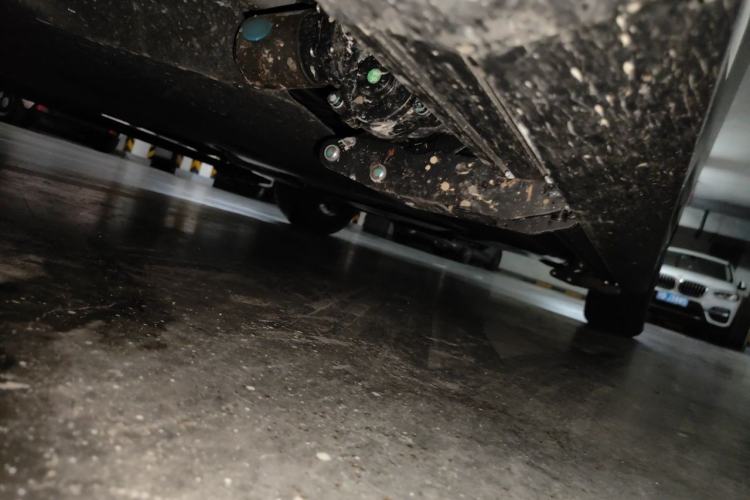 Used Toyota SIENNA 2026 Model 2.5L Dual-Engine Four-Wheel-Drive Luxury Edition Chassis Front Left