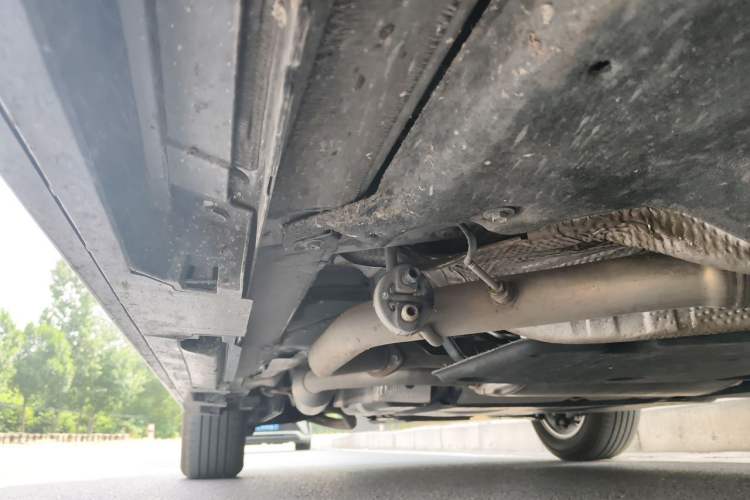 Used Toyota SIENNA 2026 Model 2.5L Dual-Engine Four-Wheel-Drive Prestige Edition Chassis Front Right