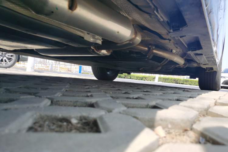 Used Toyota SIENNA 2026 Model 2.5L Dual-Engine Two-Wheel-Drive Comfort Edition Chassis Rear Right