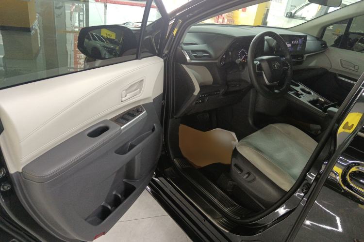 Used Toyota SIENNA 2026 Model 2.5L Dual-Engine Two-Wheel-Drive Comfort Edition Driver Seat