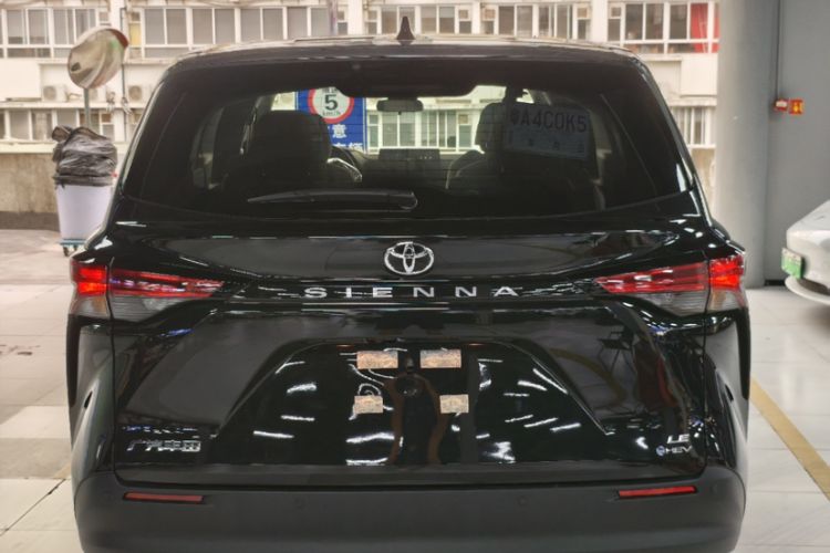 Used Toyota SIENNA 2026 Model 2.5L Dual-Engine Two-Wheel-Drive Comfort Edition Exterior 4