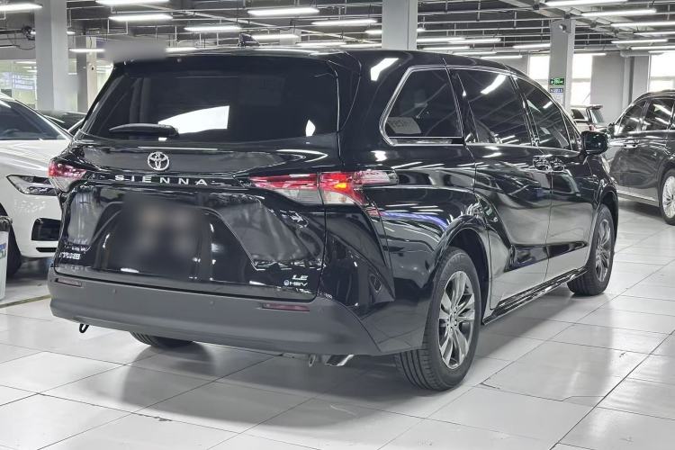 Used Toyota SIENNA 2026 Model 2.5L Dual-Engine Two-Wheel-Drive Comfort Edition Exterior 5