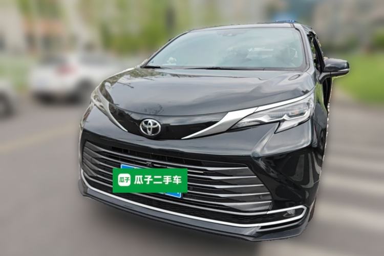 Used Toyota SIENNA 2026 Model 2.5L Dual-Engine Four-Wheel-Drive Premium Edition Front