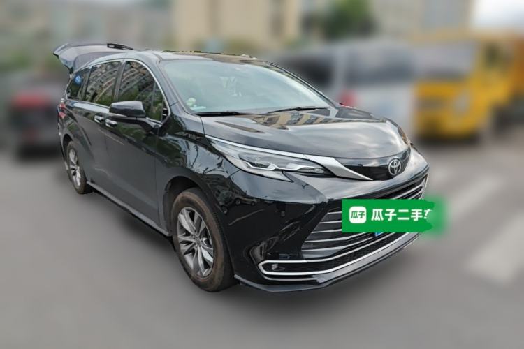 Used Toyota SIENNA 2026 Model 2.5L Dual-Engine Four-Wheel-Drive Premium Edition Front Right 45 Deg