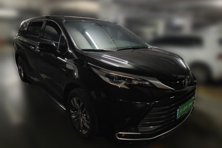 Used Toyota SIENNA 2026 Model 2.5L Dual-Engine Four-Wheel-Drive Luxury Edition Front Right 45 Deg