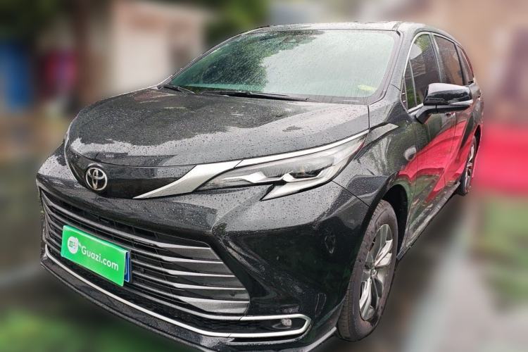 Used Toyota SIENNA 2026 Model 2.5L Dual-Engine Four-Wheel-Drive Luxury Edition Guazi used car, China used car export, Used car for sale, Used cars, Cheapest cars for sale