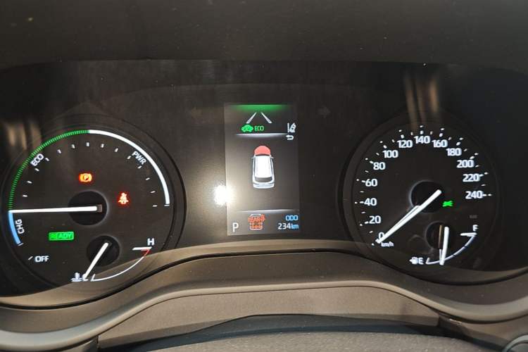 Used Toyota SIENNA 2026 Model 2.5L Dual-Engine Two-Wheel-Drive Comfort Edition Instrument Cluster