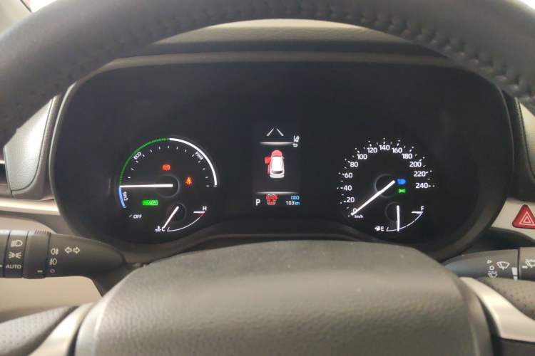 Used Toyota SIENNA 2026 Model 2.5L Dual-Engine Two-Wheel-Drive Comfort Edition Instrument Cluster