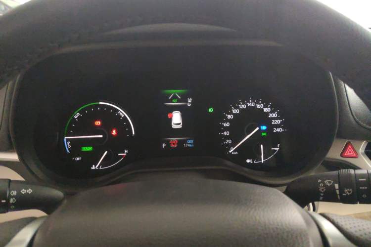 Used Toyota SIENNA 2026 Model 2.5L Dual-Engine Four-Wheel-Drive Prestige Edition Instrument Cluster