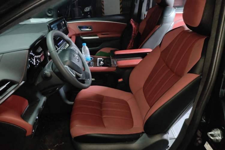 Used Toyota SIENNA 2026 Model 2.5L Dual-Engine Four-Wheel-Drive Luxury Edition Left Front Seat