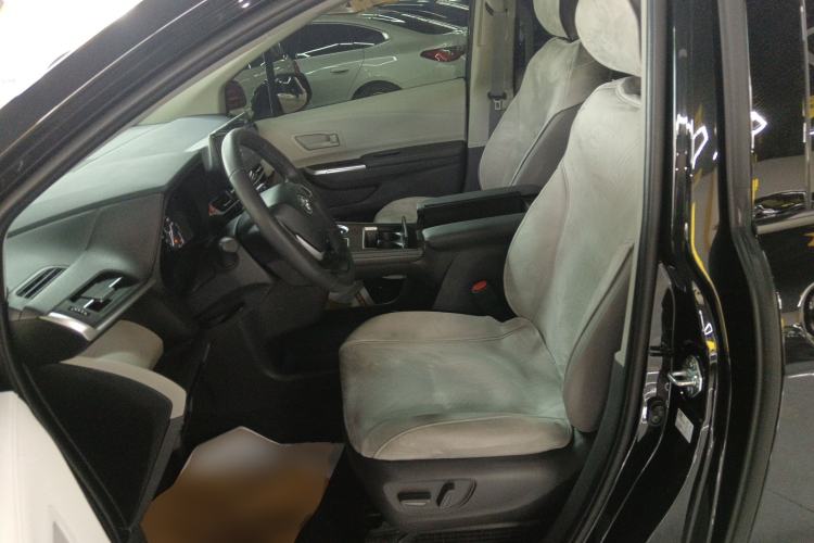 Used Toyota SIENNA 2026 Model 2.5L Dual-Engine Two-Wheel-Drive Comfort Edition Left Front Seat