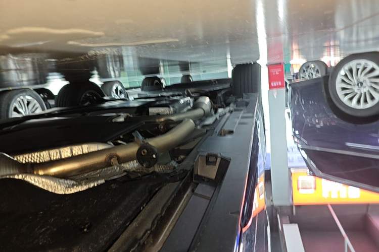 Used Toyota SIENNA 2026 Model 2.5L Dual-Engine Two-Wheel-Drive Comfort Edition Left Side Sill