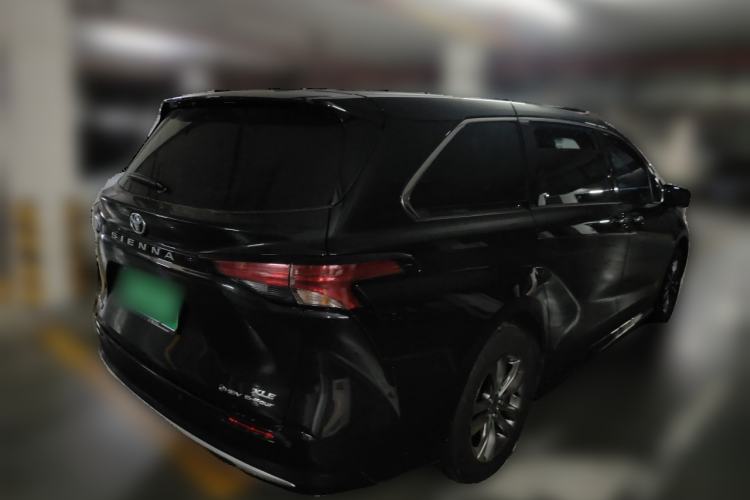Used Toyota SIENNA 2026 Model 2.5L Dual-Engine Four-Wheel-Drive Luxury Edition Rear Right 45 Deg