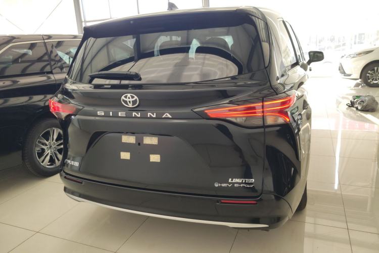 Used Toyota SIENNA 2026 Model 2.5L Dual-Engine Four-Wheel-Drive Prestige Edition Rear