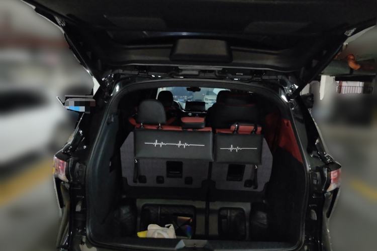 Used Toyota SIENNA 2026 Model 2.5L Dual-Engine Four-Wheel-Drive Luxury Edition Trunk