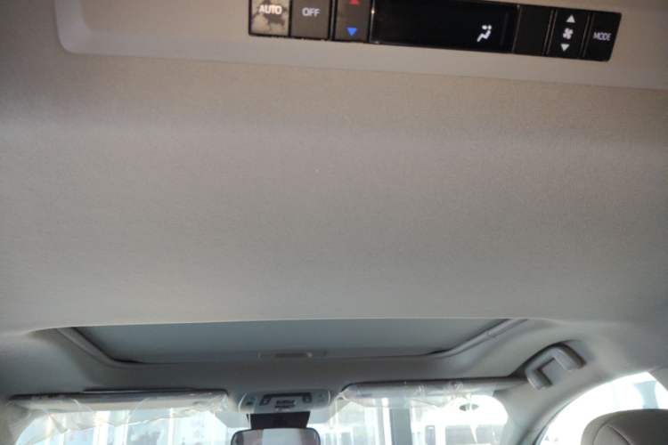 Used Toyota SIENNA 2026 Model 2.5L Dual-Engine Two-Wheel-Drive Comfort Edition Headliner