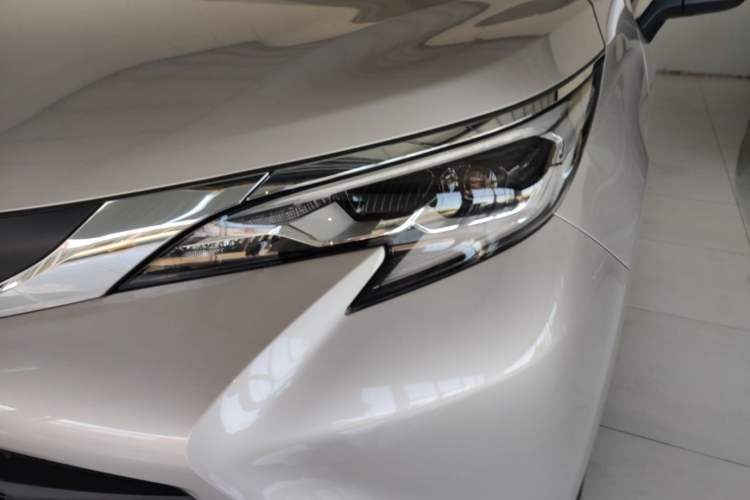 Used Toyota SIENNA 2026 Model 2.5L Dual-Engine Two-Wheel-Drive Comfort Edition Left Front Headlight