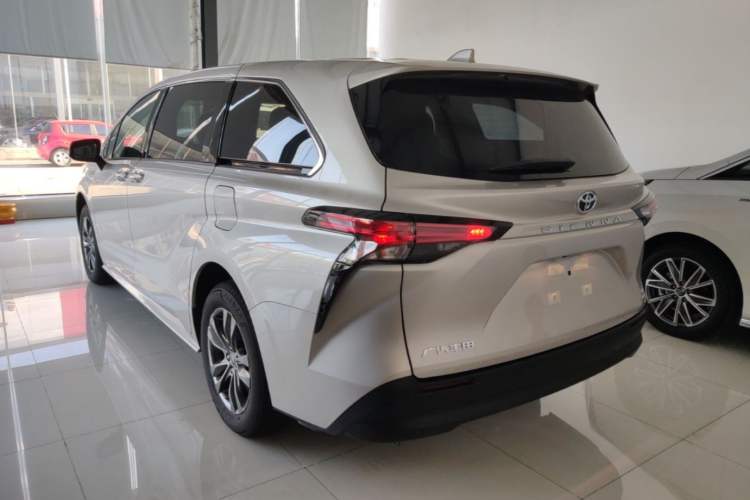 Used Toyota SIENNA 2026 Model 2.5L Dual-Engine Two-Wheel-Drive Comfort Edition Rear Left 45 Deg