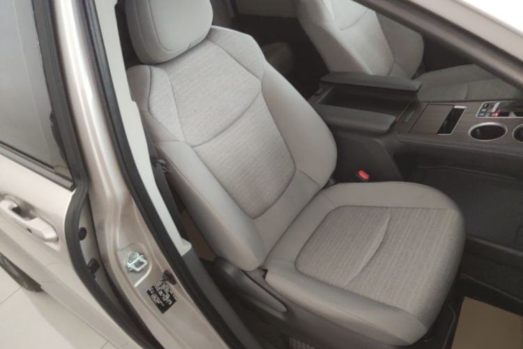 Used Toyota SIENNA 2026 Model 2.5L Dual-Engine Two-Wheel-Drive Comfort Edition Right Front Seat